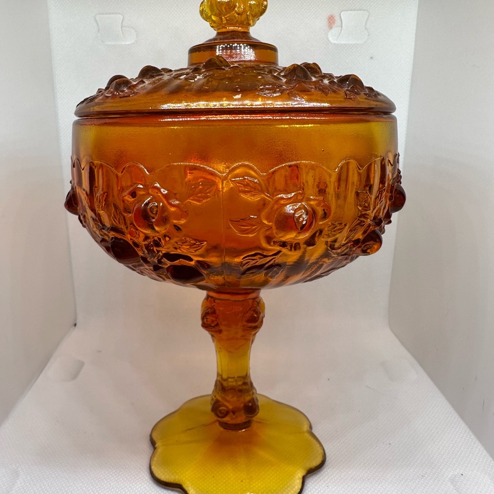 ****PRICE DROP*******Fenton Cabbage Rose candy dish - Picture 3 of 3